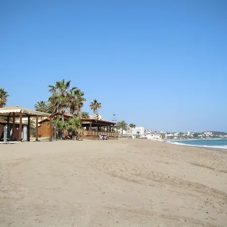 3 Bed Sleeps 6 In La Cala De Mijas